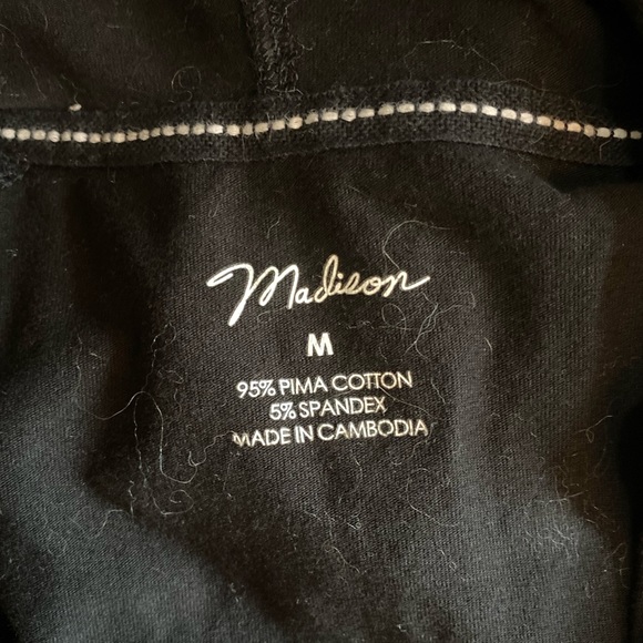 Low Cut V-Neck Shirt - Picture 6 of 6